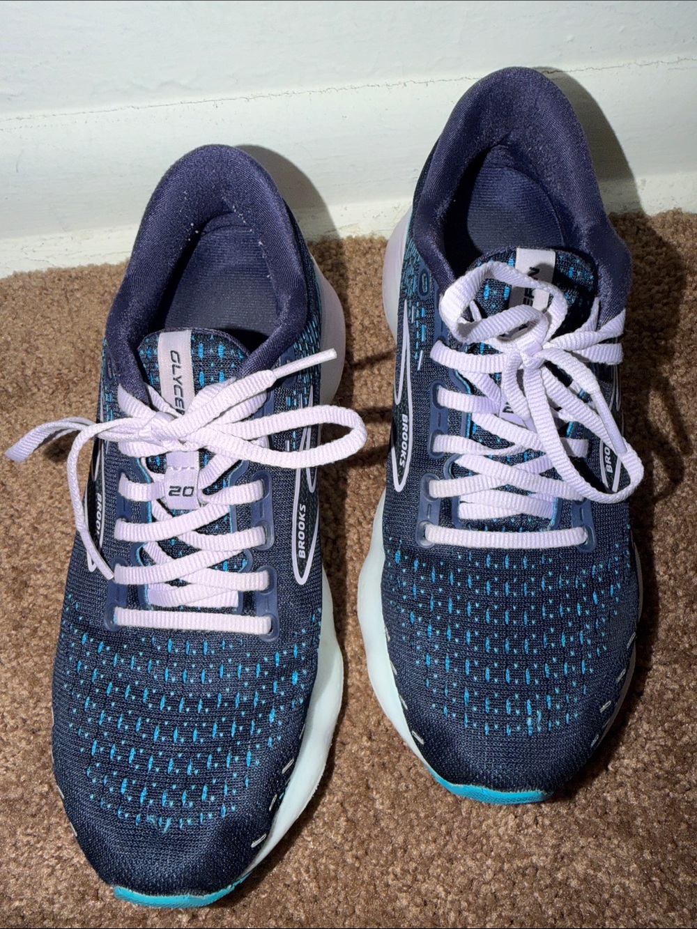 Brooks Women's Navy & Teal Running Sneakers with Light Pink Laces